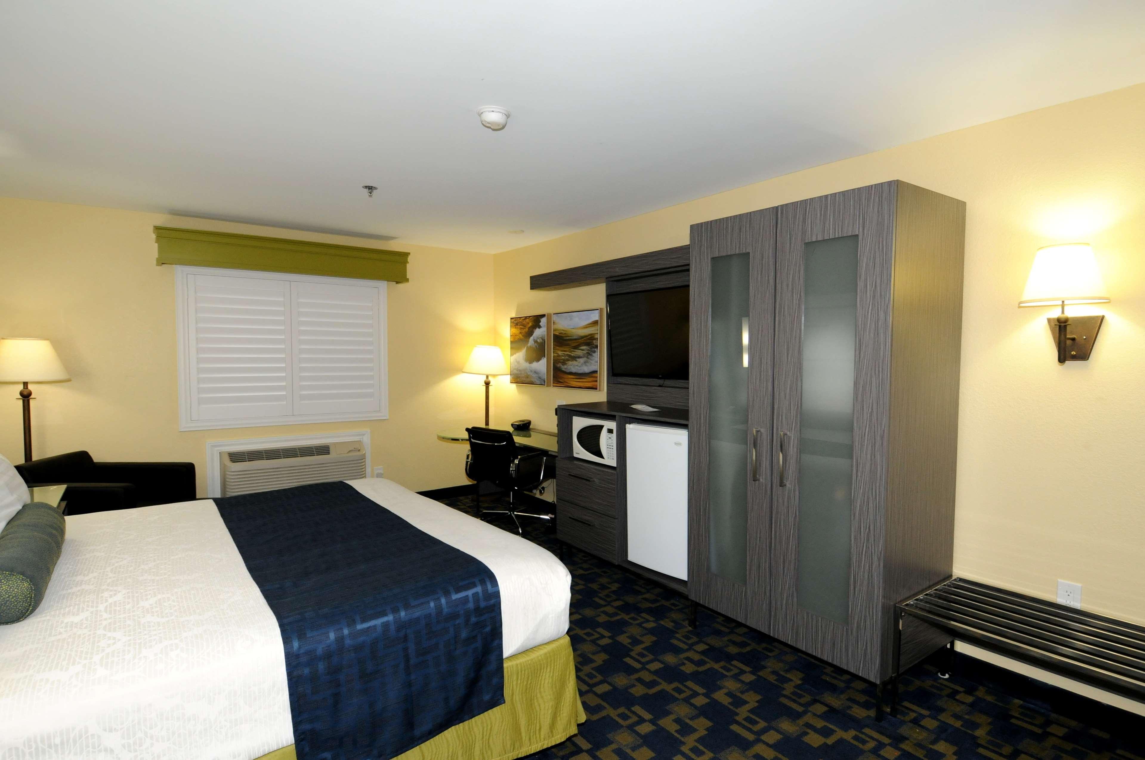 Best Western Antelope Inn & Suites Red Bluff Extérieur photo