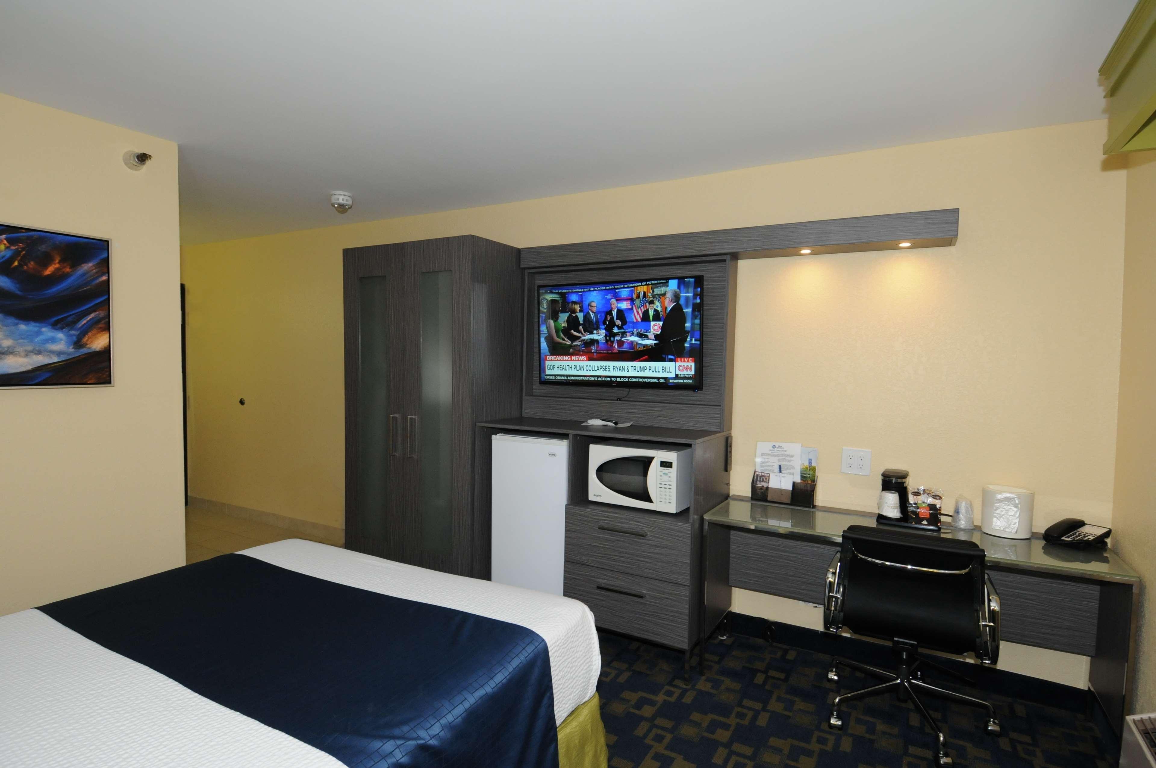Best Western Antelope Inn & Suites Red Bluff Extérieur photo