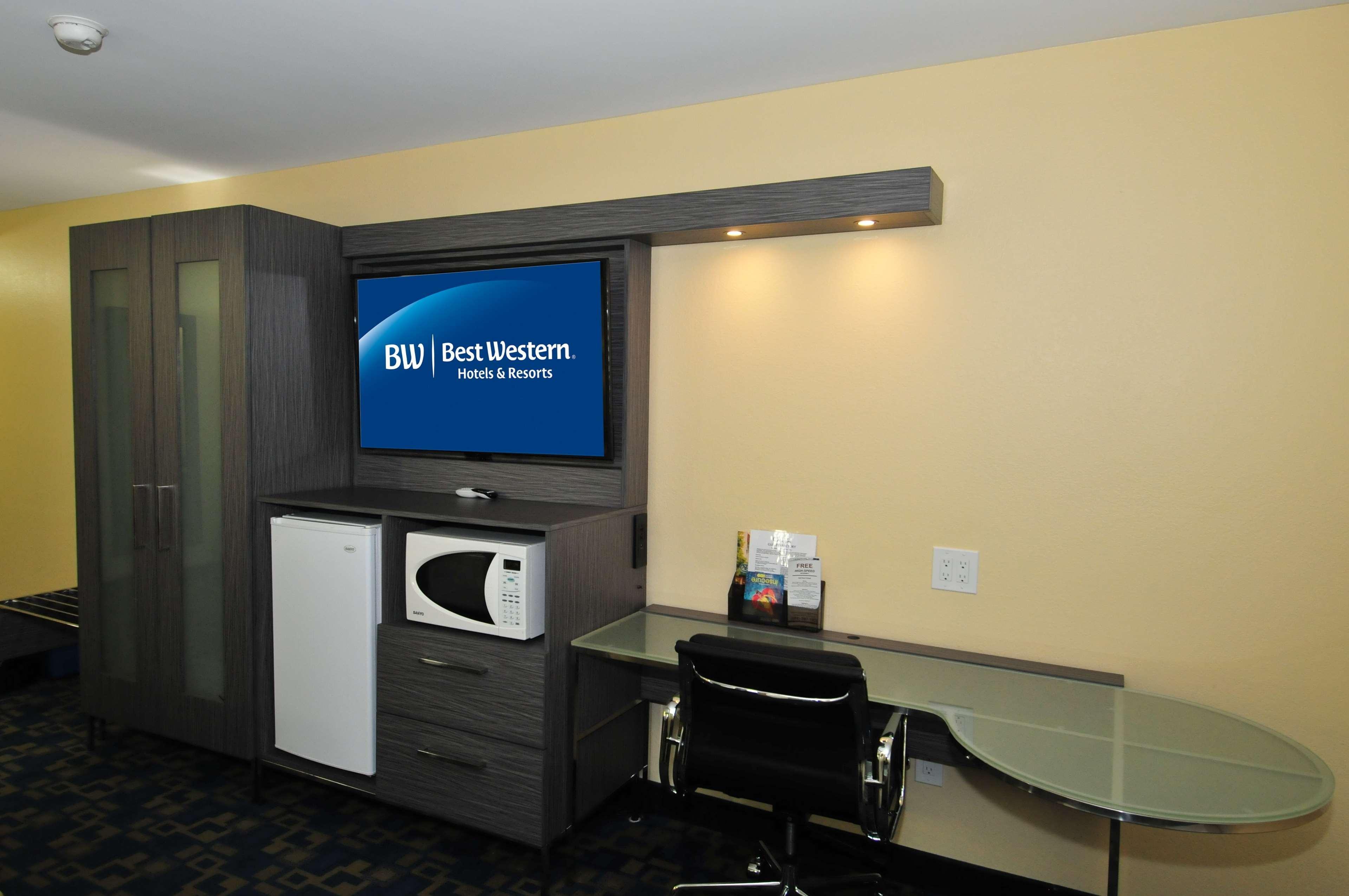 Best Western Antelope Inn & Suites Red Bluff Extérieur photo