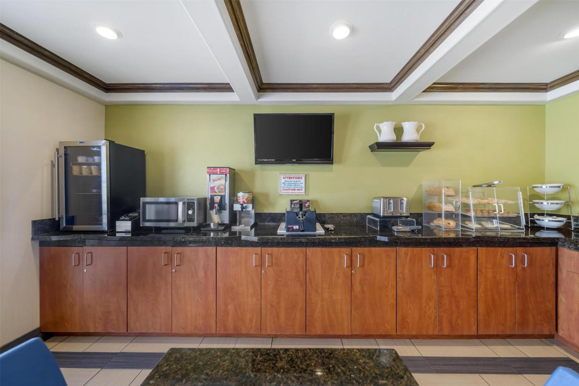 Best Western Antelope Inn & Suites Red Bluff Extérieur photo